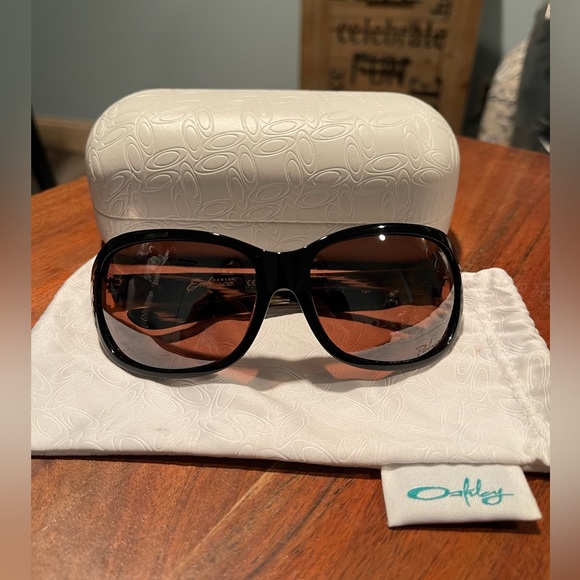 Oakley Accessories Oakley Embrace Polarized Sunglasses Poshmark